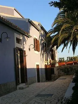 Casa Ciomod לינה וארוחת בוקר מודיקה