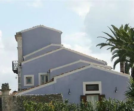 Casa Ciomod 2*