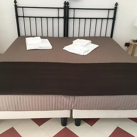 Alojamento de Acomodação e Pequeno-almoço Casa Ciomod 2*